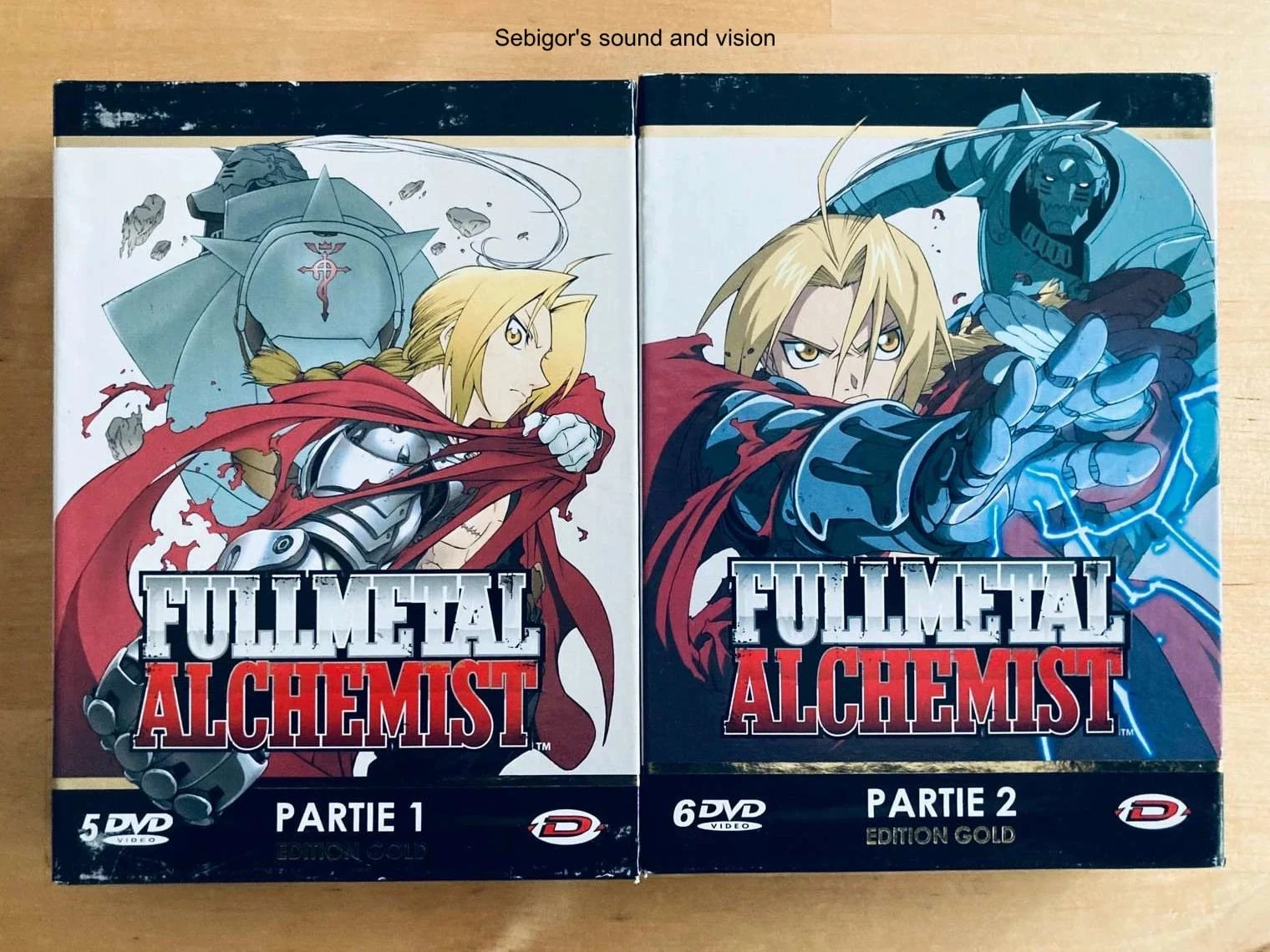 Lot 2 coffrets DVD intégrale Full Metal Alchemist.
